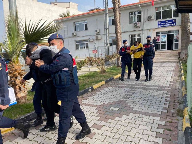 Yardım Bahanesiyle Evlere Girip Hırsızlık Yapan 3 Kişi Tutuklandı