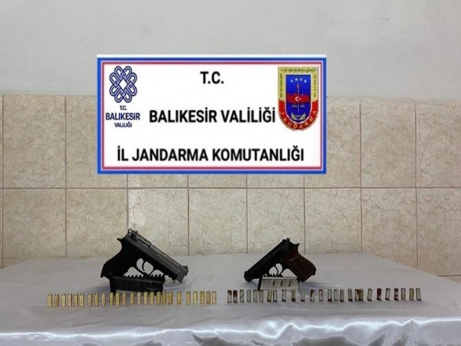 Jandarmadan 18 Şahsa Huzur Operasyonu