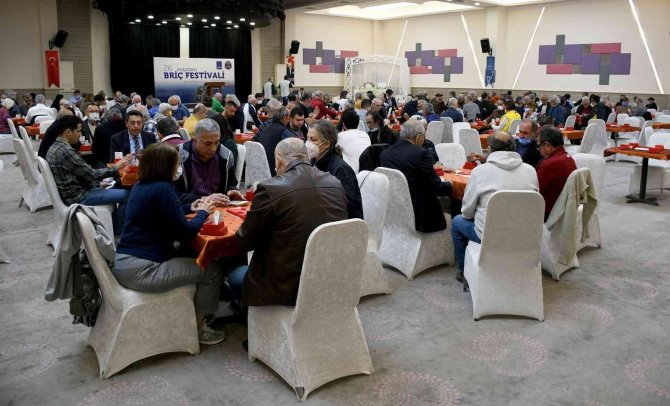 Kuşadası’nda Briç Festivali Başladı