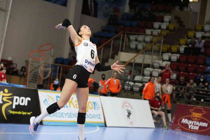 Eczacıbaşı Dynavit, Lig Etabını İkinci Sırada Bitirdi
