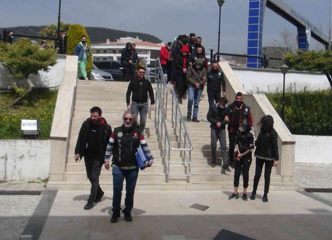 Muğla Ve Aydın’da Uyuşturucu Operasyonuna 5 Tutuklama