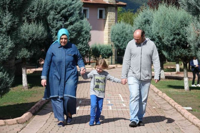 Ailelerin Bu Hatası Çocuğun Geleceğini Karartıyor