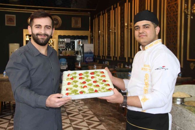Ramazan Ayının Gülü Tezgahlardaki Yerini Almaya Başladı