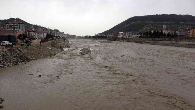 Kaymakam 11 Ağustos Sel Felaketini Anlattı: “İ̇lçemiz Açısından Kara Bir Gündü”
