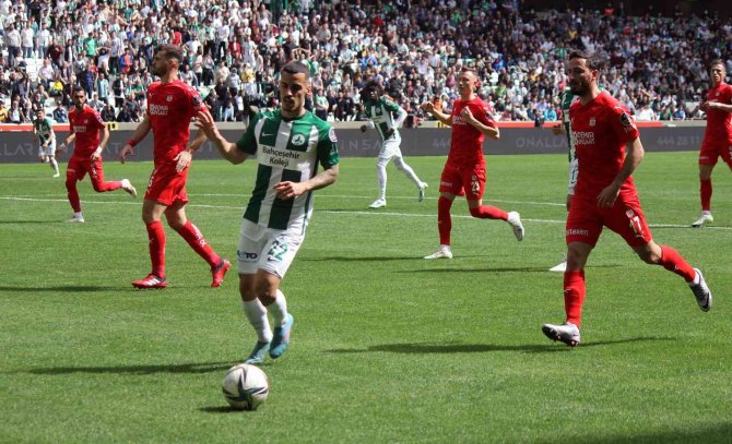 Spor Toto Süper Lig: Gzt Giresunspor: 2 - Dg Sivasspor: 2 (Maç Sonucu)