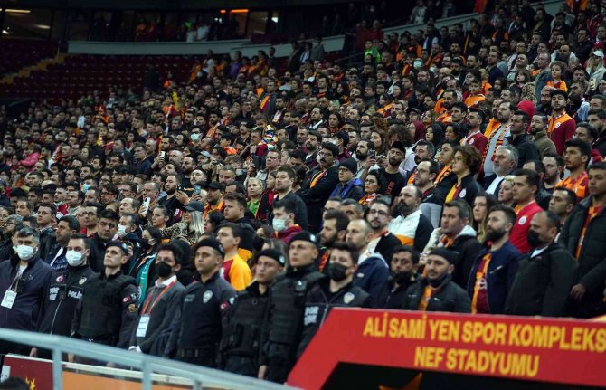 Galatasaray - Fatih Karagümrük Maçını 27 Bin 522 Taraftar İzledi