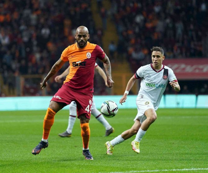 Spor Toto Süper Lig: Galatasaray: 2 - Karagümrük: 0 (Maç Devam Ediyor)