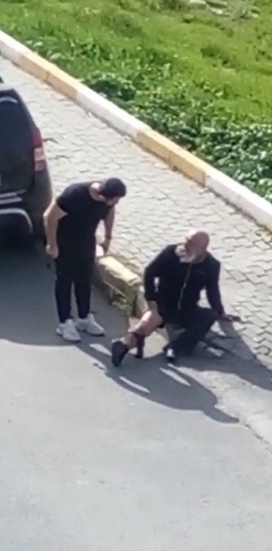 Avcılar’da Kardeşini Boş Arazide Silahla Vurdu