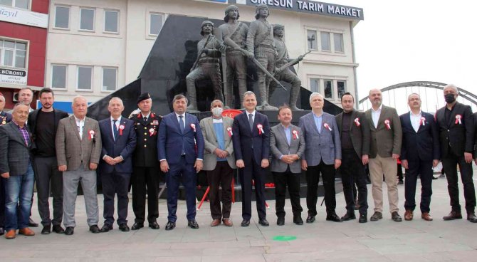 Milli Mücadele Kahramanı Osman Ağa Mezarı Başında Anıldı