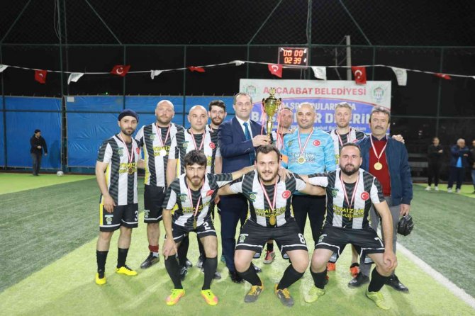 Akçaabat’ta Kurumlar Arası Futbol Turnuvası Sona Erdi