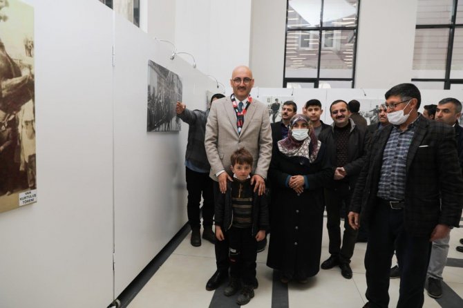 İ̇pekyolu’nda ‘Van Fotoğrafları’ Sergisi
