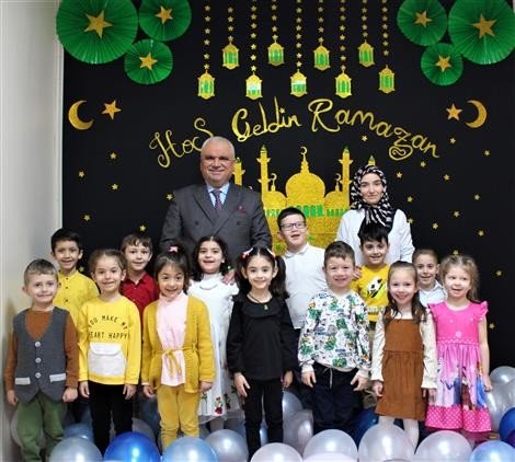 Harçlıklarını Hafızlık Yapan Öğrencilerin İftar Ve Sahur Yemeği İçin Bağışladılar