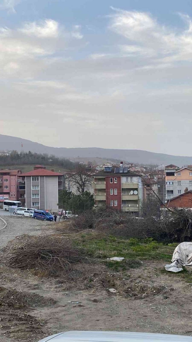 Yaşlı Adam Evinde Ölü Bulundu