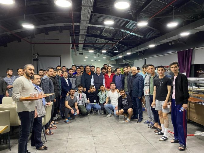 Milletvekilleri Sahur Programında Öğrencilerle Buluştu