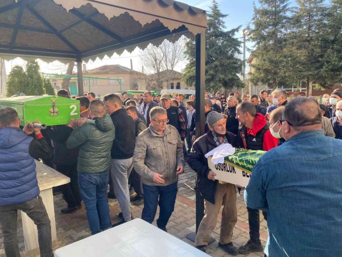 Susurluk’ta Öldürülen Anne Ve Oğlu Son Yolculuğuna Uğurlandı