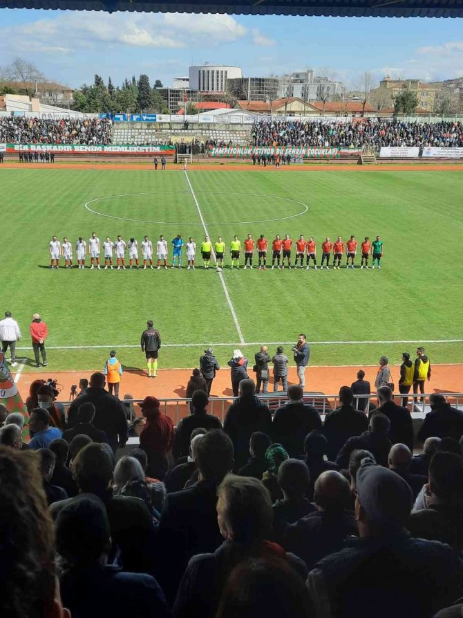 Ayvalıkgücü Belediyespor Şampiyonluk İpini Göğüsledi