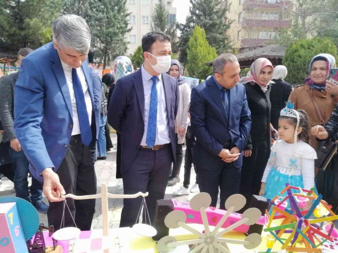 Batman’da Anaokul Öğrencileri Velileri İle Oyuncak Tasarladı