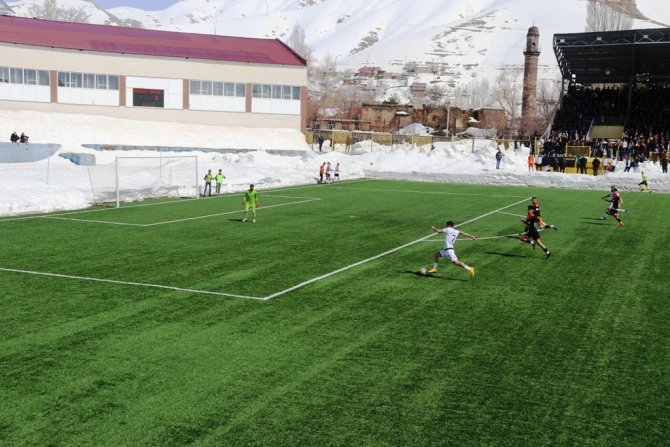 Bitlis Özgüzelderespor Şampiyon Oldu