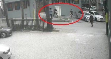 Bursa’da Gençlerin Bıçaklı Kavgası Kameralarda