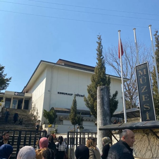 Gençler Konuralp’in Tarihini Öğreniyor