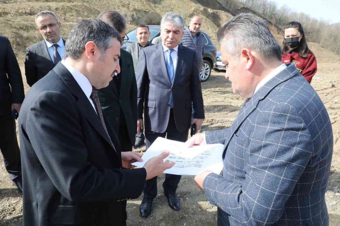Cumayeri’nde Sokak Hayvanları İçin Bakımevi Yapılacak