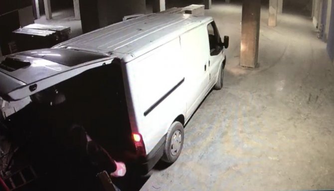 İ̇stanbul’da Şantiye Soygunu Kamerada: İ̇nşaat Alanından 200 Bin Liralık Kablo Çaldılar
