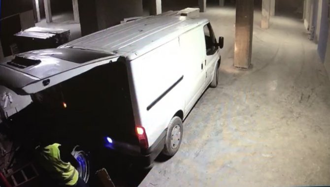 İ̇stanbul’da Şantiye Soygunu Kamerada: İ̇nşaat Alanından 200 Bin Liralık Kablo Çaldılar
