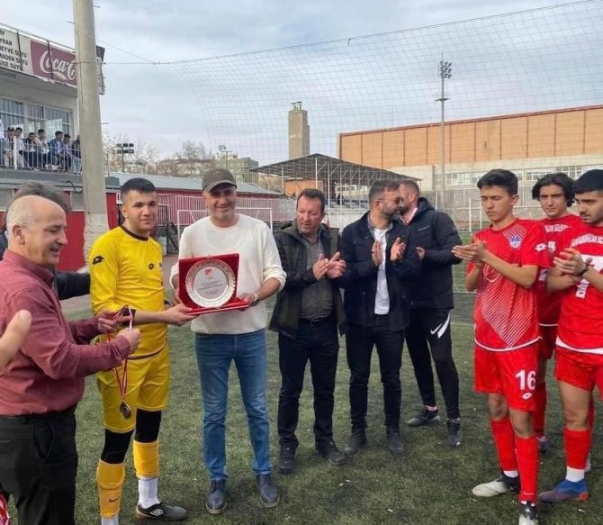 Kahramankazan U-18’de Hedef Türkiye Şampiyonluğu