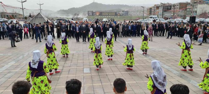 Kardemi̇r Ve Karabük Kuruluşunun 85. Yılını Kutluyor