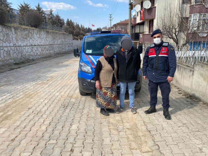 Kaybolan Alzheimer Hastası, Evinden 20 Kilometre Uzakta Bulundu