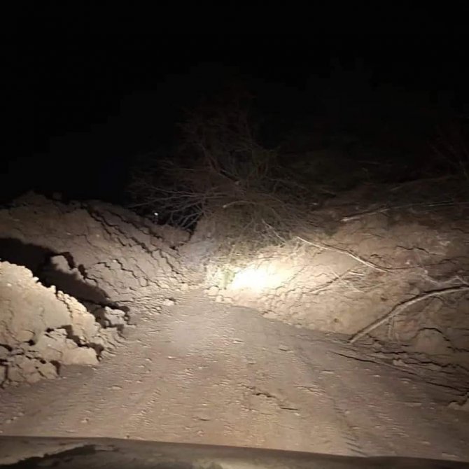 Heyelan Sebebiyle Kastamonu-çatalzeytin Karayolu Ulaşıma Kapandı