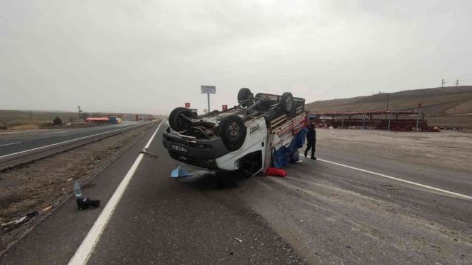 Takla Atan Kamyonet Devrildi: 1 Yaralı