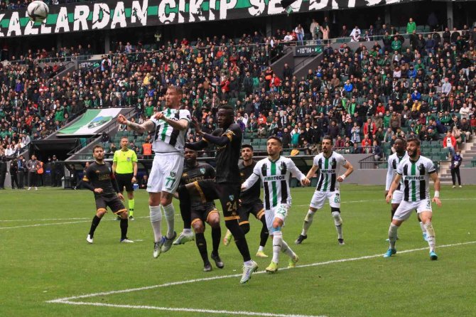 Spor Toto 1. Lig: Kocaelispor: 1 - Denizlispor: 5