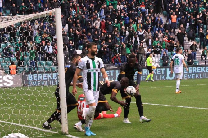 Spor Toto 1. Lig: Kocaelispor: 1 - Denizlispor: 5
