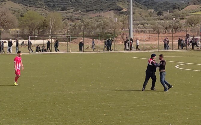 Manisa’da Oynanan Amatör Maçta Kavga