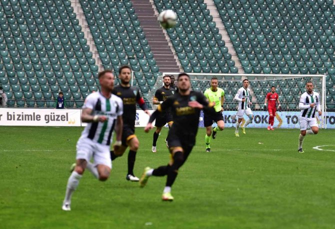 Denizlispor Deplasmanda Farklı Kazandı