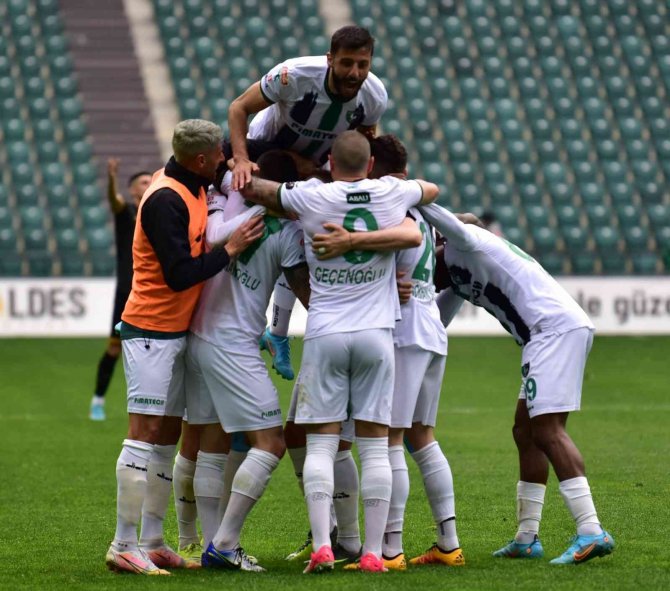 Denizlispor Deplasmanda Farklı Kazandı