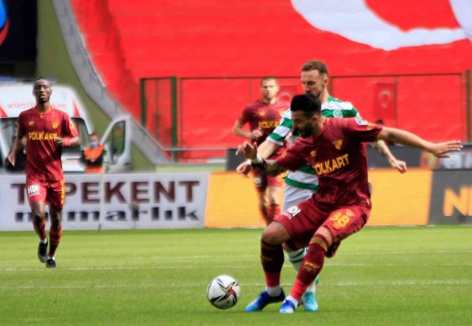 Spor Toto Süper Lig: Konyaspor: 2 - Göztepe: 0 (İ̇lk Yarı)