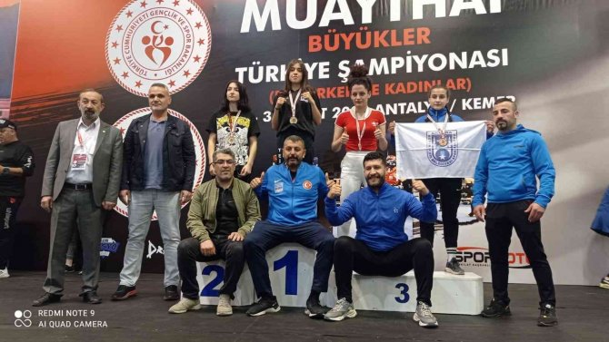 Bitlisli Sporcular, Türkiye Muaythai Şampiyonası’ndan 2 Madalya İle Döndü