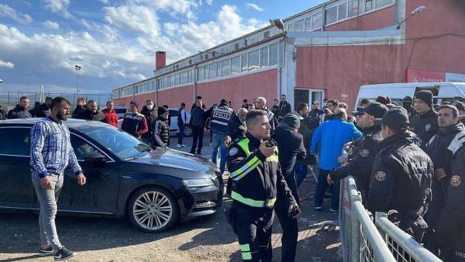 Amatör Maç Dostlukla Başladı Kavgayla Bitti