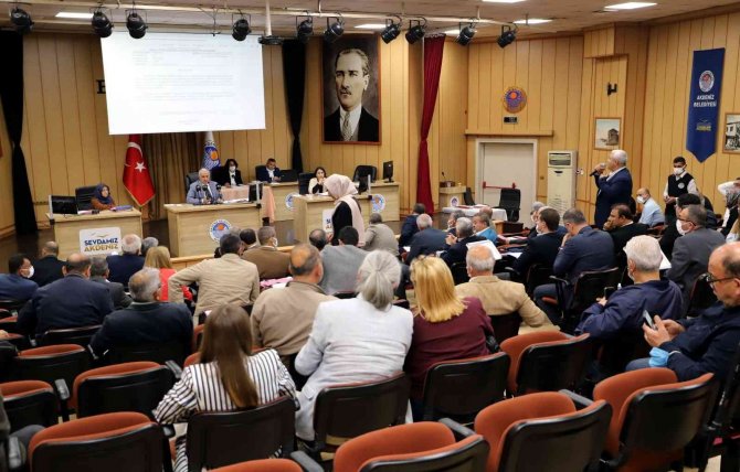 Akdeniz Belediyesinin Borçlanma Talebi Chp Ve Hdp’li Meclis Üyelerince Reddedildi