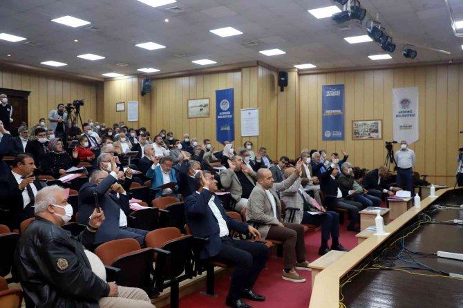 Gültak: “Hizmet Ve Proje Üretirken Borç Yükünü De Hafiflettik”