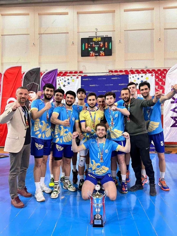 Alkü Voleybol Takımı Süper Lig Yolunda