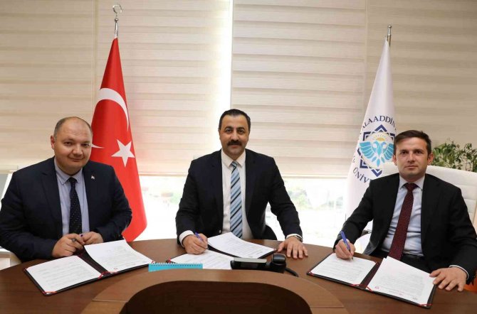 Alkü’de İş Birliği Protokolü