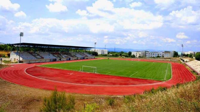 Balıkesir Üniversitesi’nden Merhum Türkeş’e Vefa