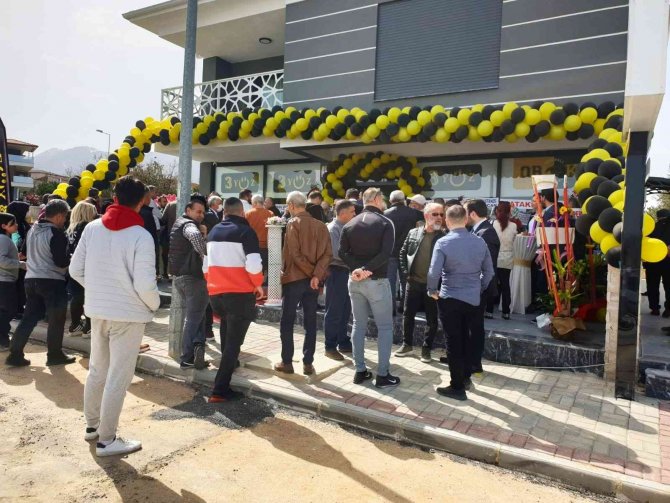 Yeşil Sahada Başlayan Dostluk İş Dünyasına Taşındı