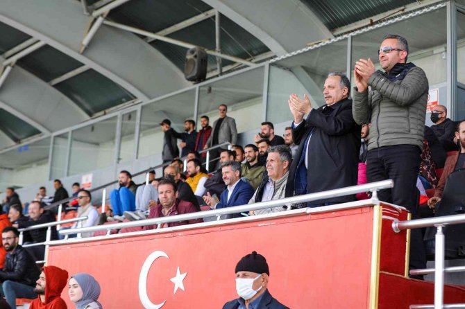 Şampiyon Talasgücü Belediyespor