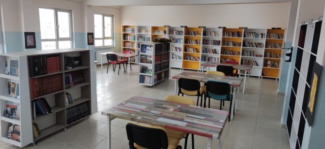 Bilecikli Yazarın Okuduğu Kitaplarla Kütüphane Açıldı