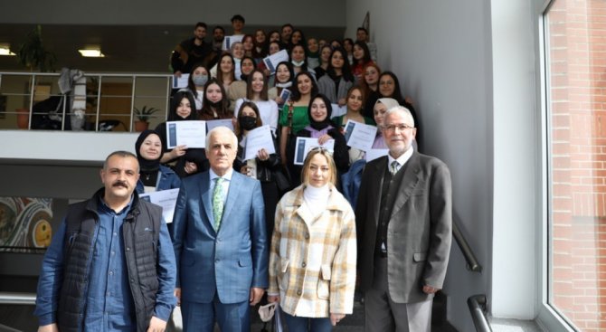 Dpü’de “Fırçalarla Kütahya” Sergisi