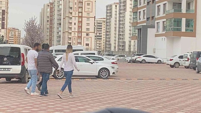 Bebeğine Şiddet Uygulayan Anne, Kızını Kaçırdığı Yere Dönerek Arabasını Aldı